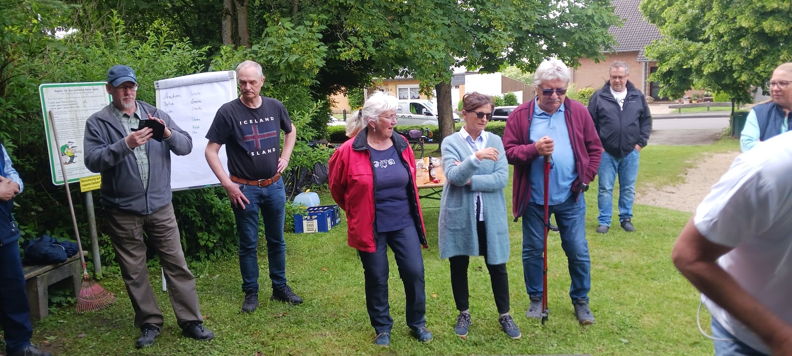 Teilnehmer des 4. Övver-Ohnder Bouleturniers am Spielplatz Michaelshöhe